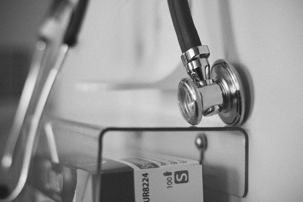 10 Highest-Paying Healthcare Jobs in 2026 (Salaries + How to Land One)